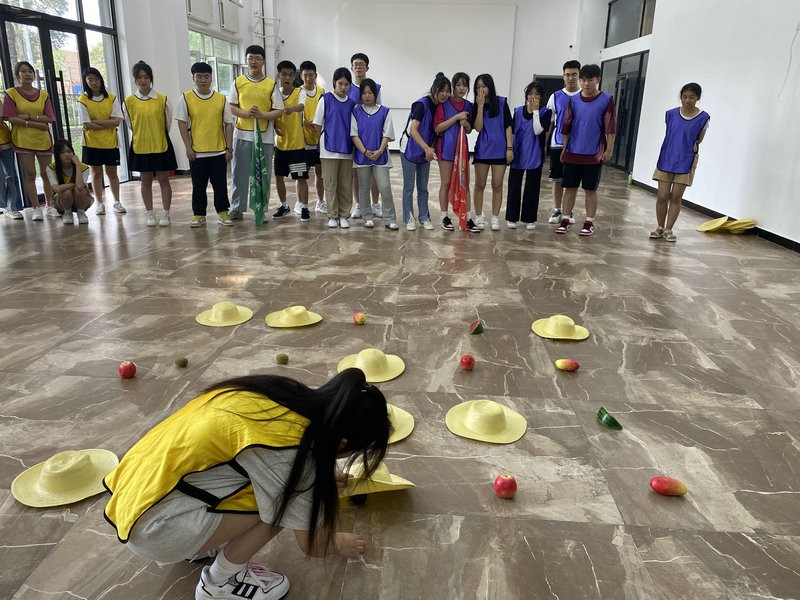 學(xué)生活動(dòng)